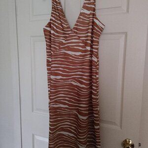 DRESS_'a new day tiger' striped size XL sleeveless dress with side slits